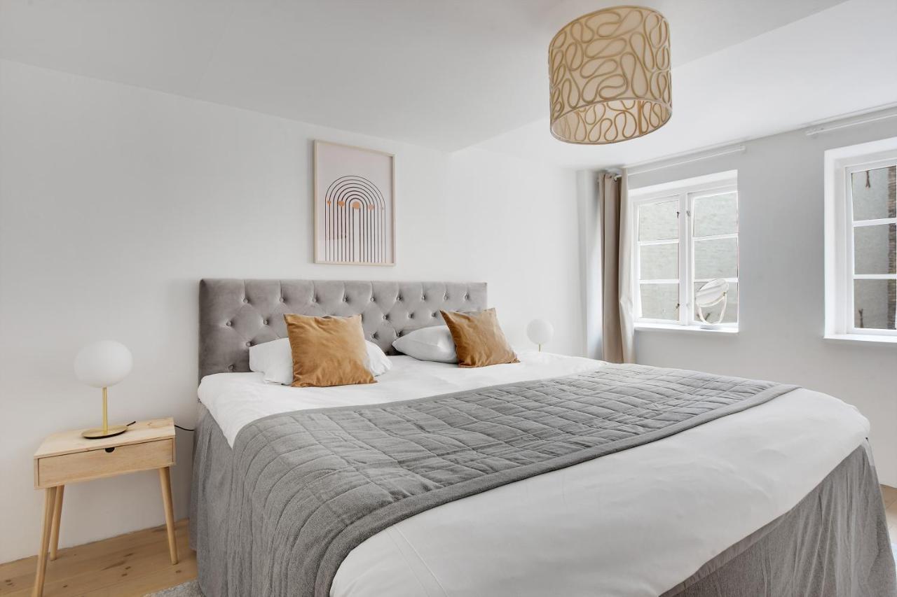 Sanders Main - Endearing Two-Bedroom Duplex Apartment With A Balcony Next To Magical Nyhavn كوبنهاجن المظهر الخارجي الصورة