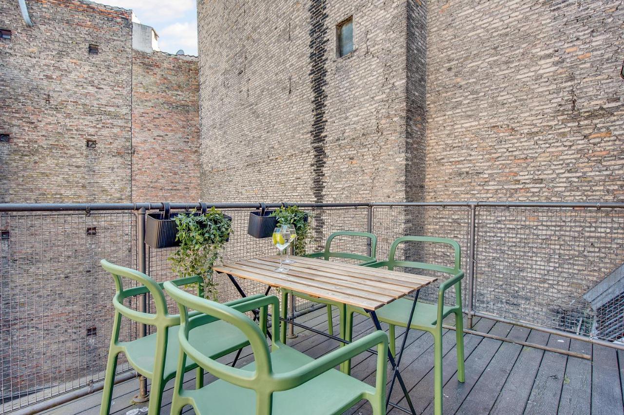 Sanders Main - Endearing Two-Bedroom Duplex Apartment With A Balcony Next To Magical Nyhavn كوبنهاجن المظهر الخارجي الصورة